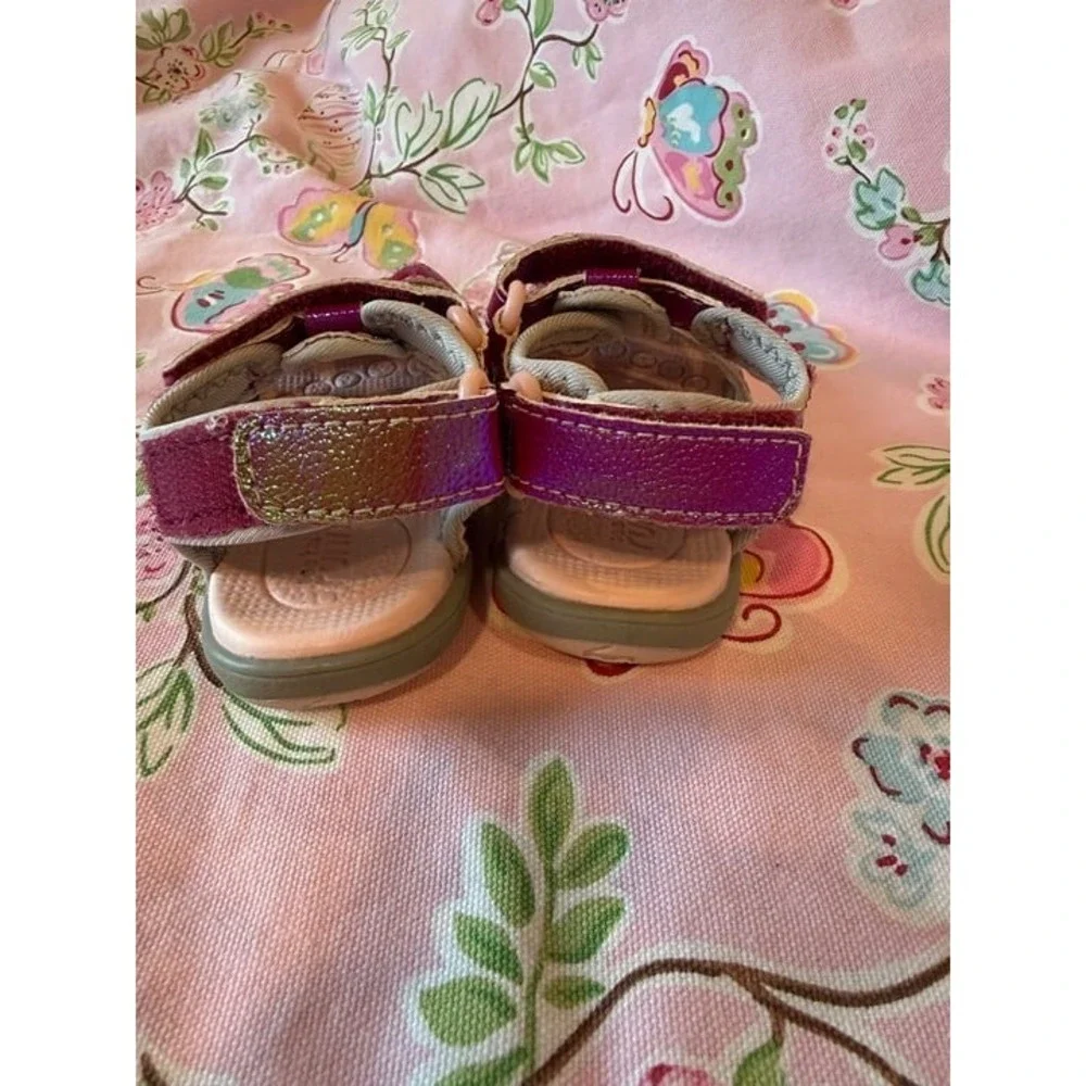See Kai Run Sandals Iridescent Pink/Purple 5 EUC